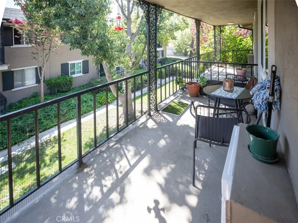660 S Glassell #12 Orange, CA 92866