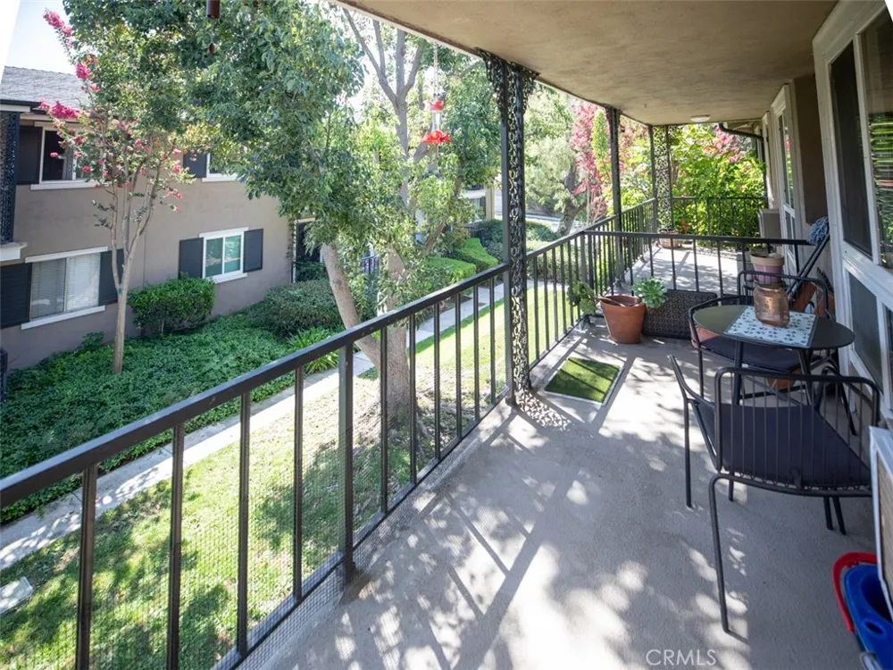660 S Glassell #12 Orange, CA 92866