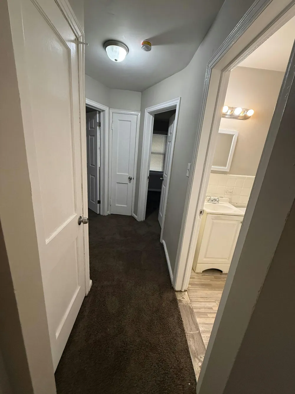 19758 Greenview Avenue Detroit, MI 48219