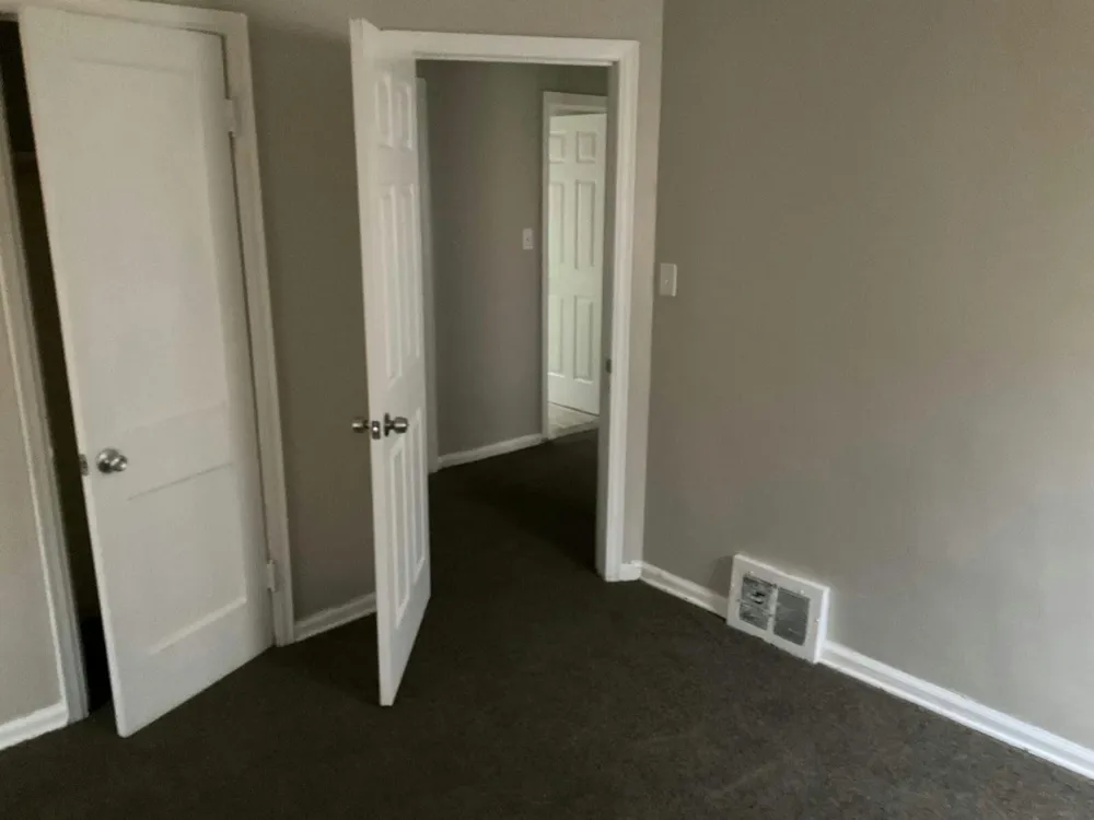19758 Greenview Avenue Detroit, MI 48219