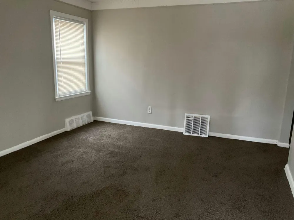 19758 Greenview Avenue Detroit, MI 48219