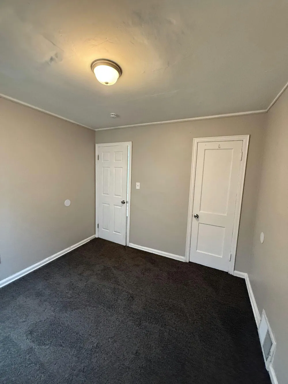 19758 Greenview Avenue Detroit, MI 48219