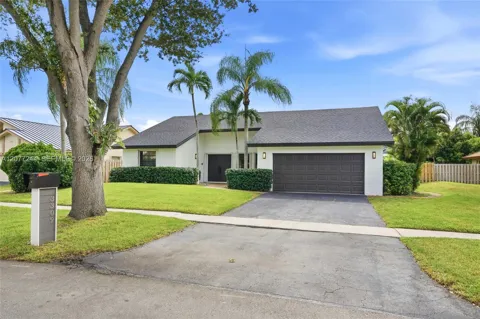 3309 NW 94th Ave