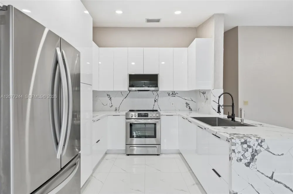 3309 NW 94th Ave Sunrise, FL 33351