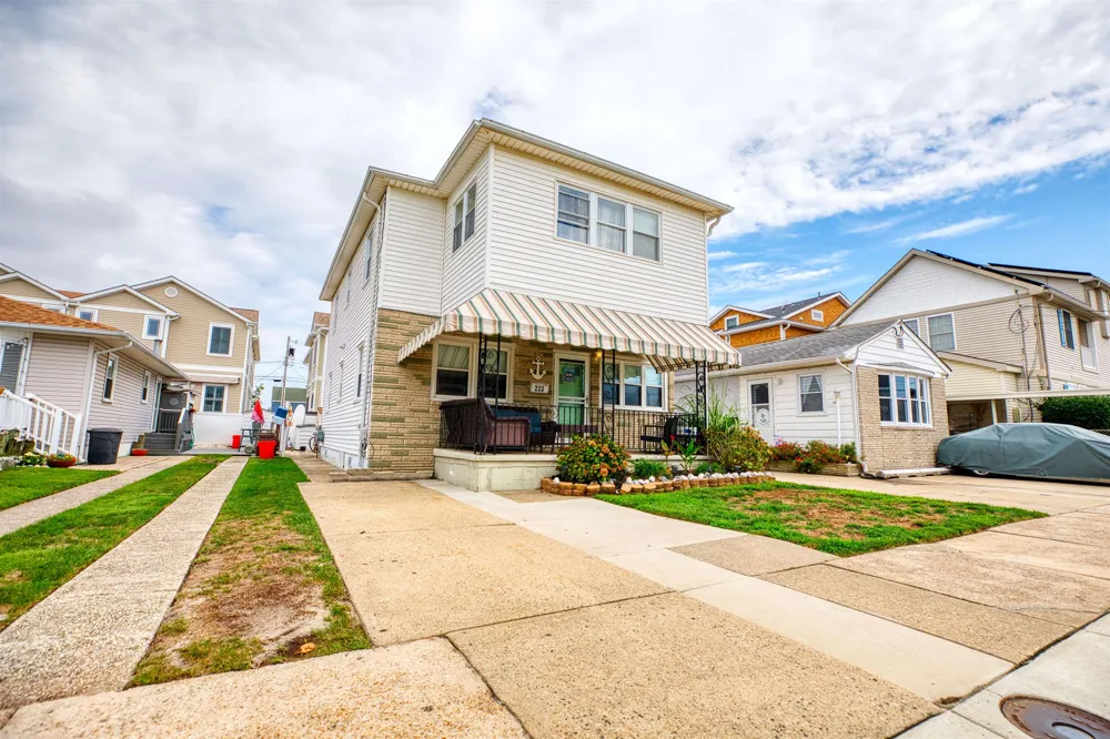 223 E Syracuse Avenue Wildwood Crest, NJ 08260