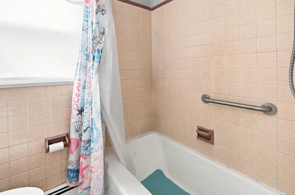 223 E Syracuse Avenue Wildwood Crest, NJ 08260