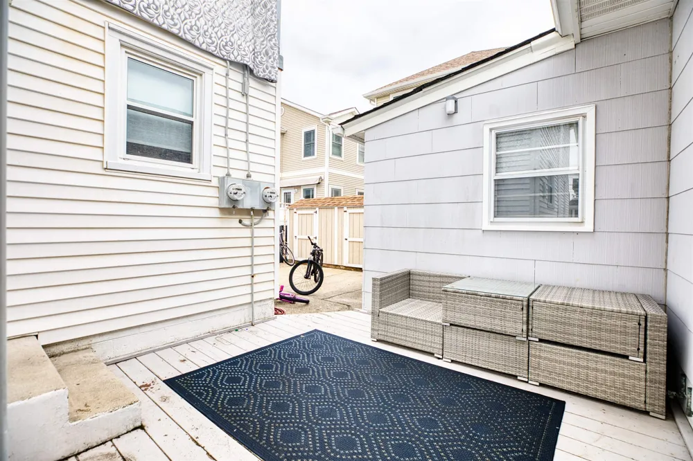 223 E Syracuse Avenue Wildwood Crest, NJ 08260