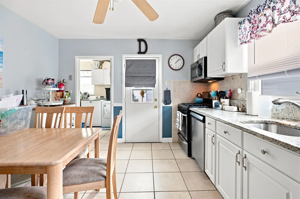 223 E Syracuse Avenue Wildwood Crest, NJ 08260