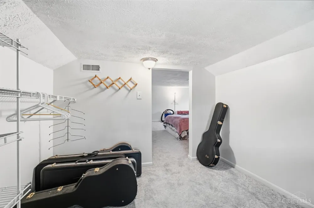 706 Maple Ridge Road Miami, OH 45150