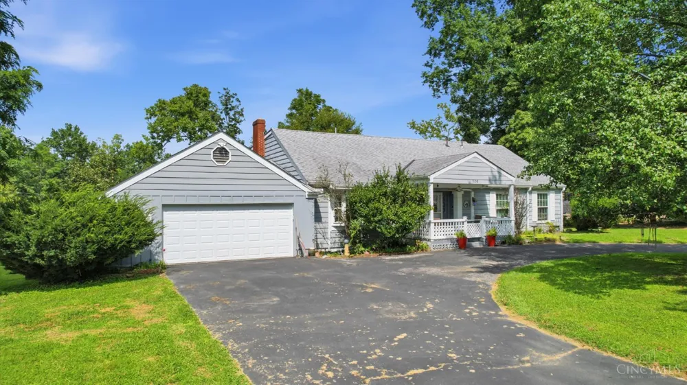 706 Maple Ridge Road Miami, OH 45150