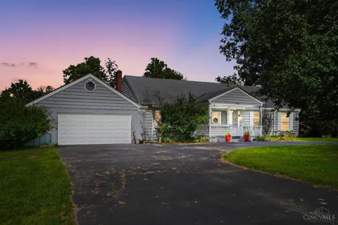 706 Maple Ridge Road