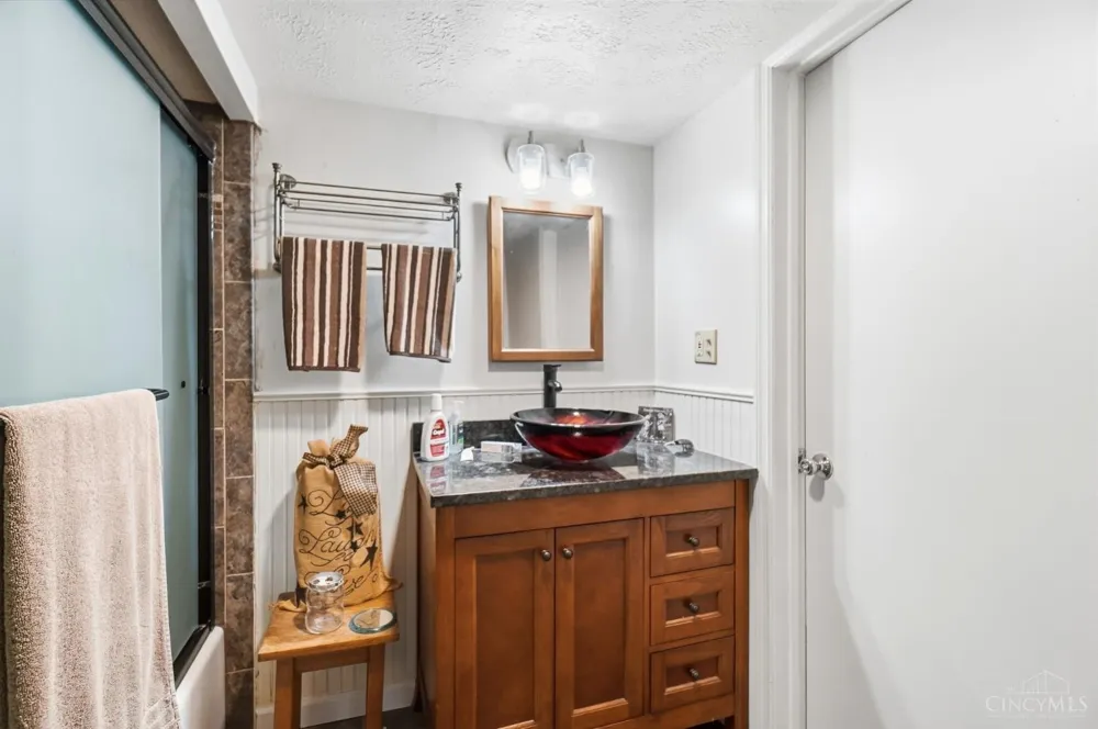 706 Maple Ridge Road Miami, OH 45150