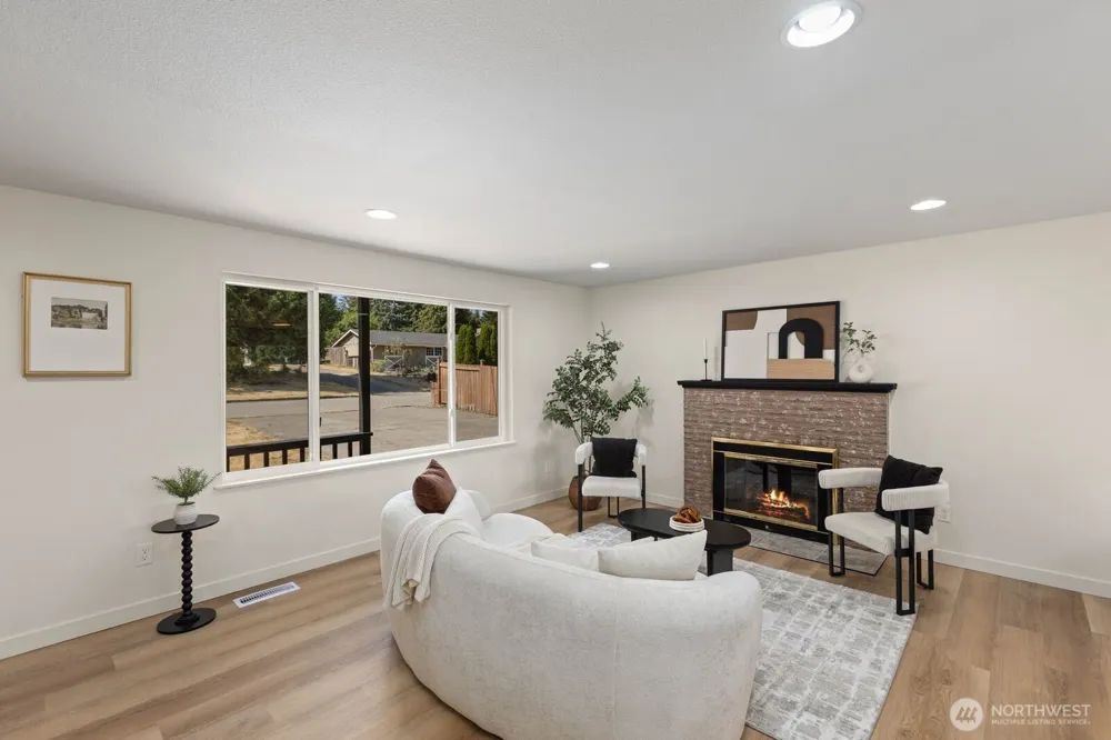 30420 2nd Avenue S Federal Way, WA 98003