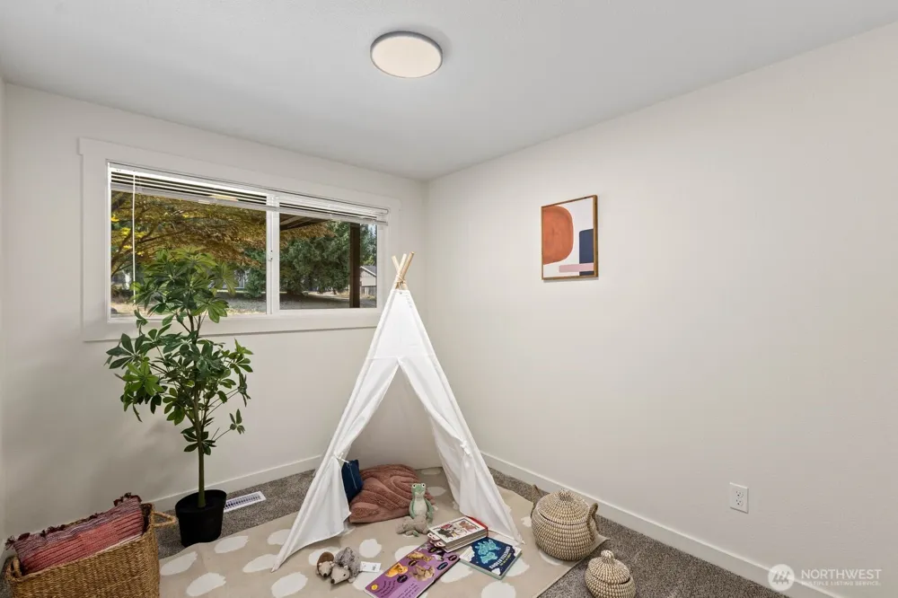 30420 2nd Avenue S Federal Way, WA 98003