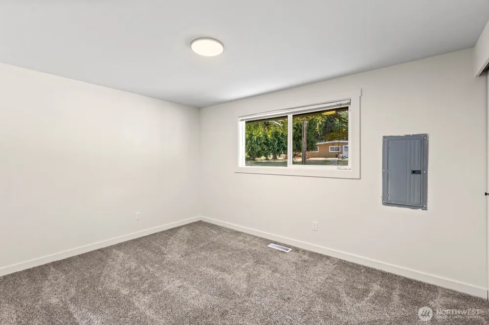 30420 2nd Avenue S Federal Way, WA 98003