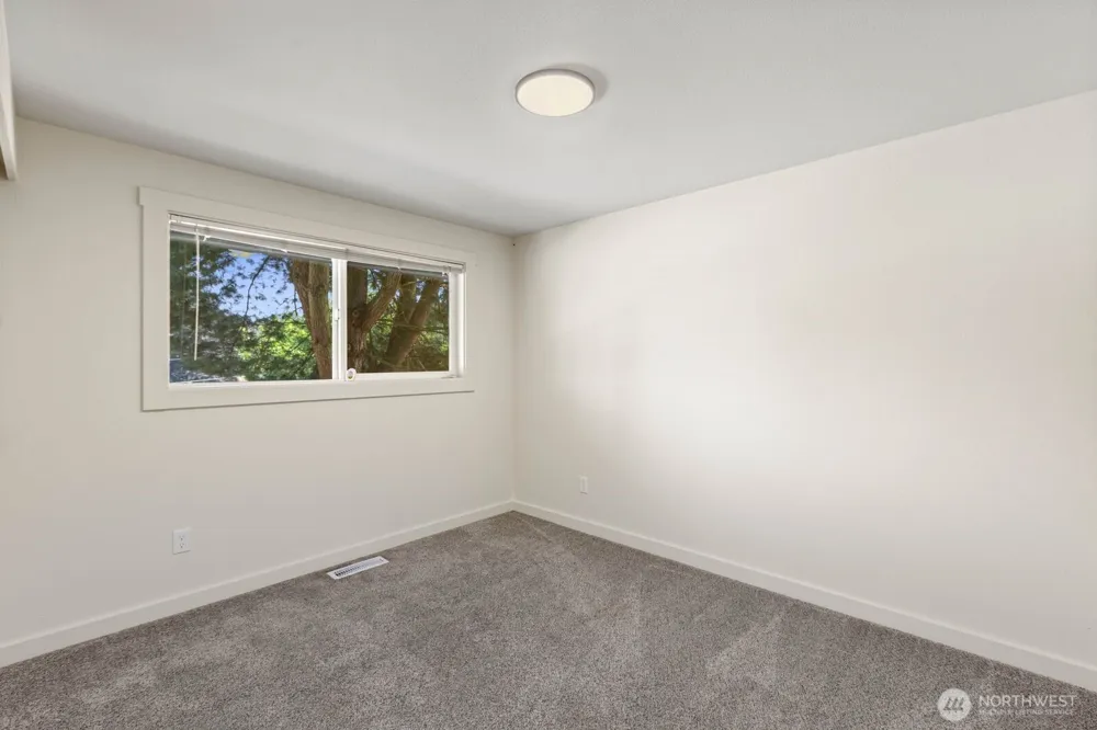 30420 2nd Avenue S Federal Way, WA 98003