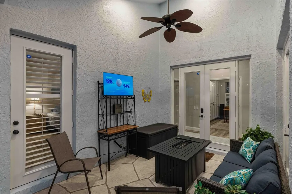 4623 4TH AVENUE E Bradenton, FL 34208