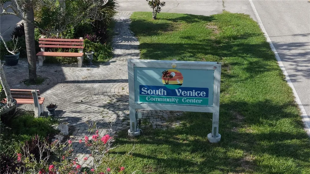 625 E BAFFIN DRIVE Venice, FL 34293