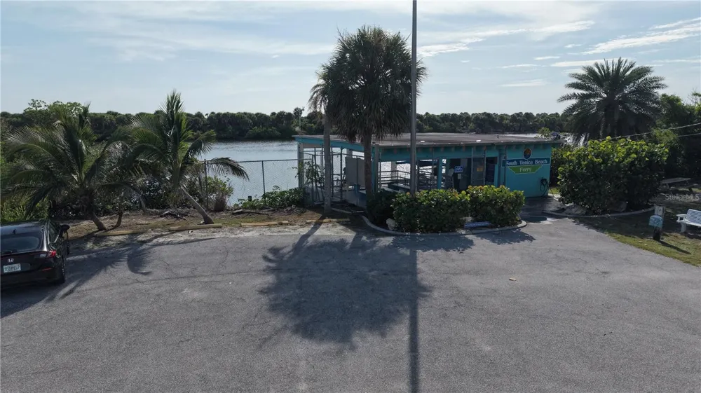 625 E BAFFIN DRIVE Venice, FL 34293
