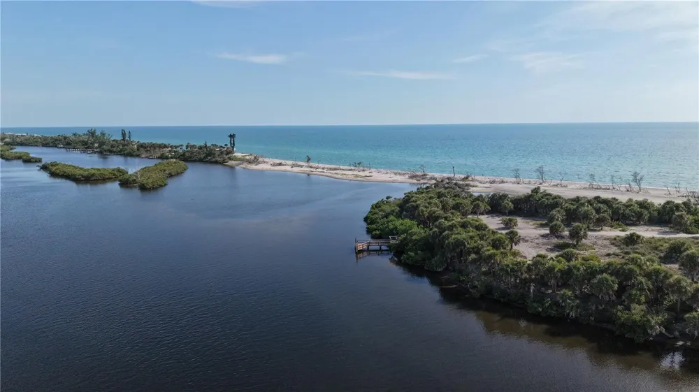 625 E BAFFIN DRIVE Venice, FL 34293