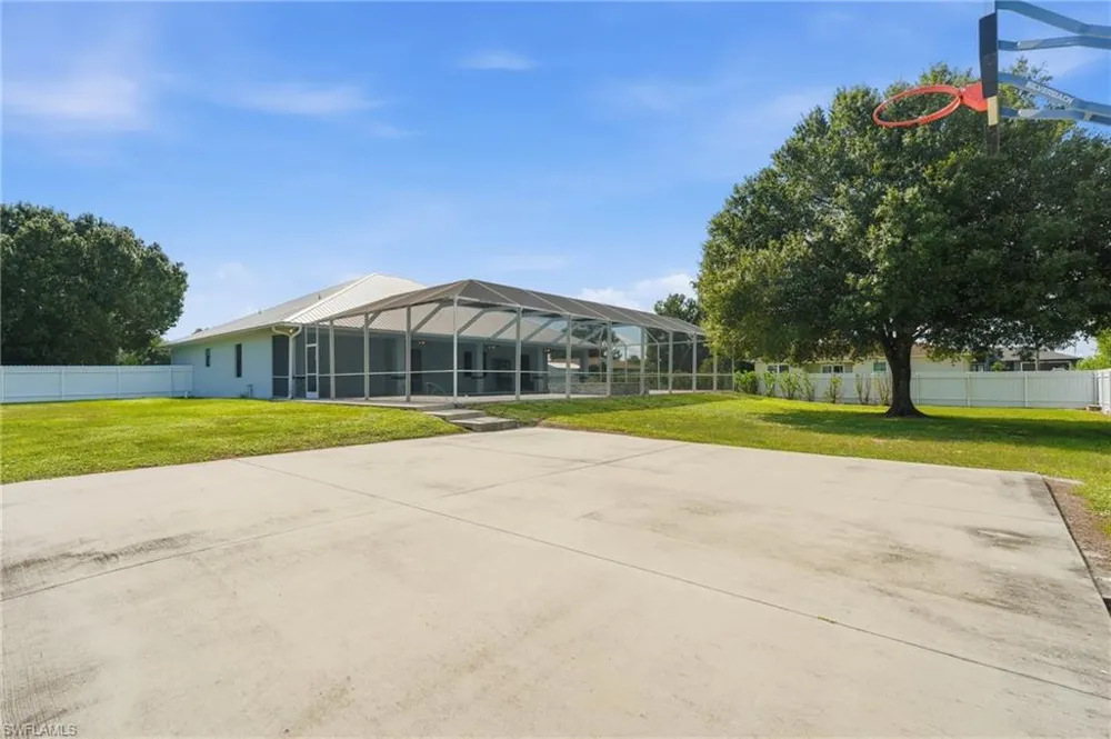7038 Tide Circle Labelle, FL 33935