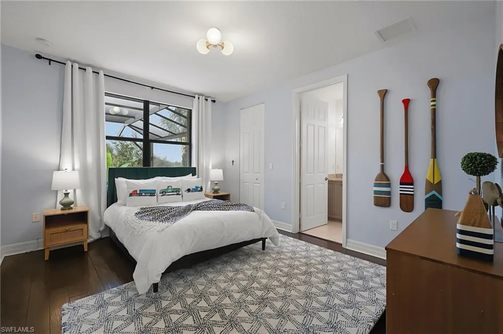 2882 CINNAMON BAY CIRCLE Naples, FL 34119