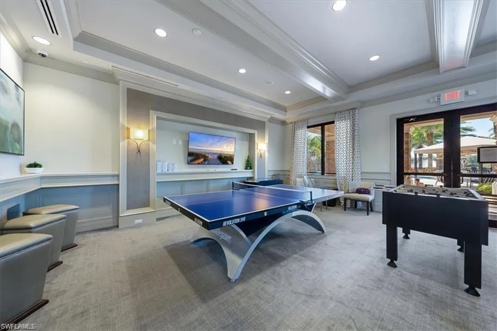 2882 CINNAMON BAY CIRCLE Naples, FL 34119
