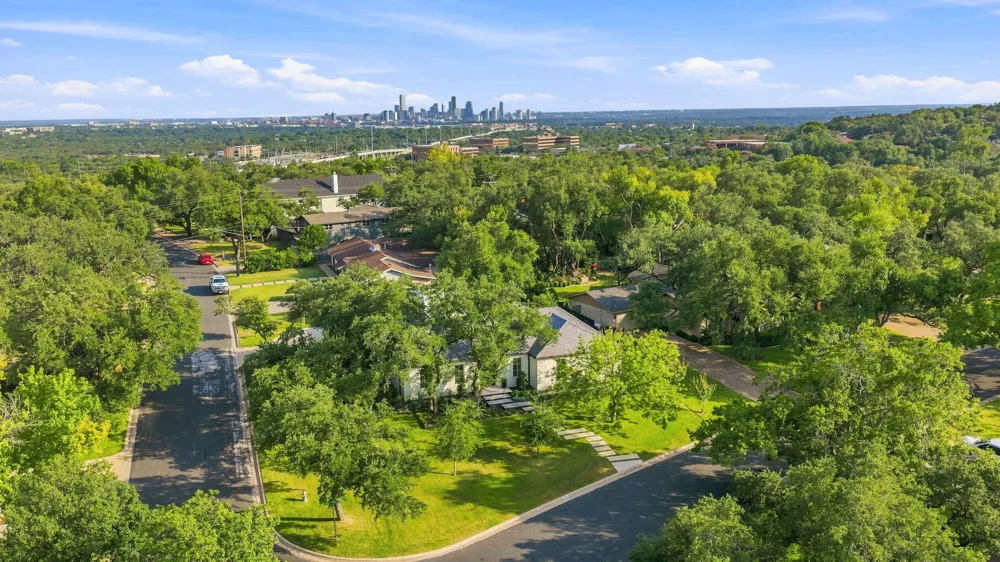 5823 Trailridge Drive Austin, TX 78731
