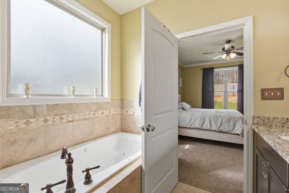 130 Maple DR Commerce, GA 30529