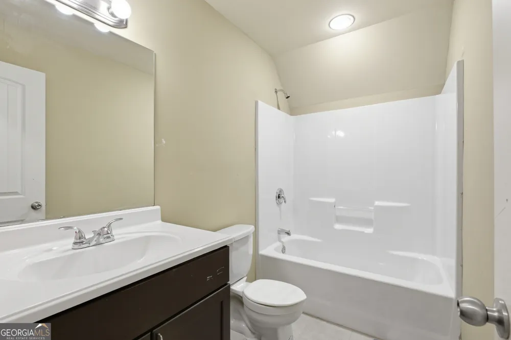 130 Maple DR Commerce, GA 30529