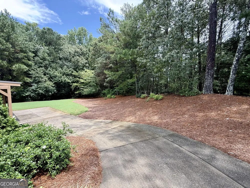 1205 Bonnerton CT Dacula, GA 30019