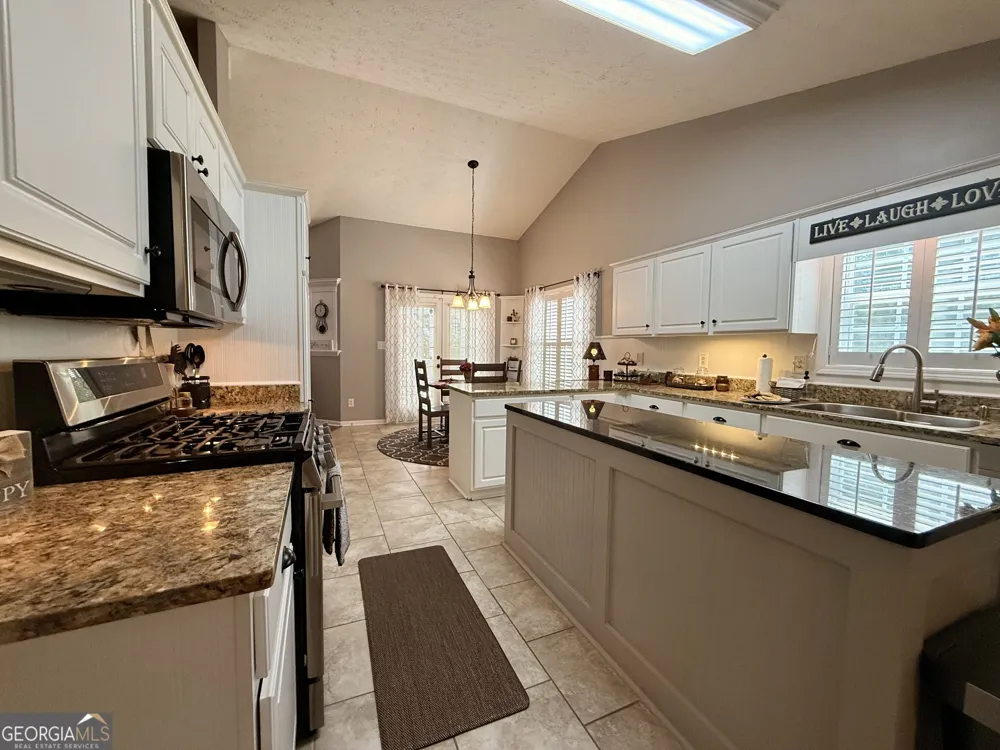 1205 Bonnerton CT Dacula, GA 30019