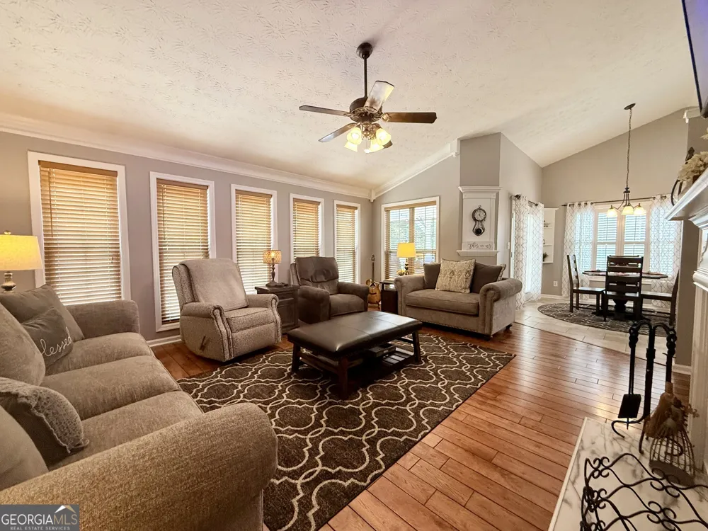 1205 Bonnerton CT Dacula, GA 30019