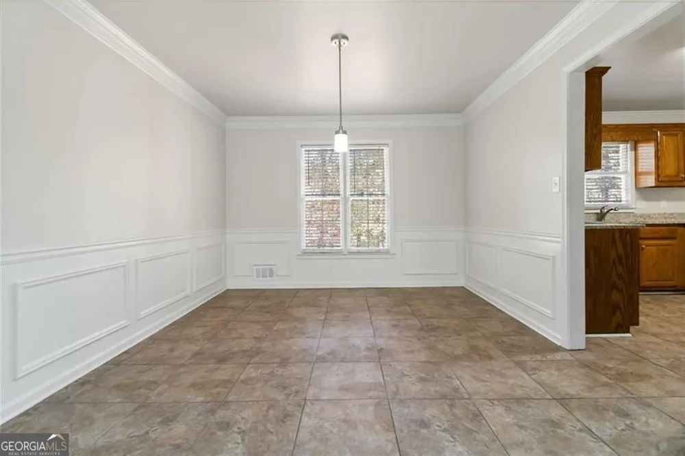 3477 Chinaberry LN Snellville, GA 30039