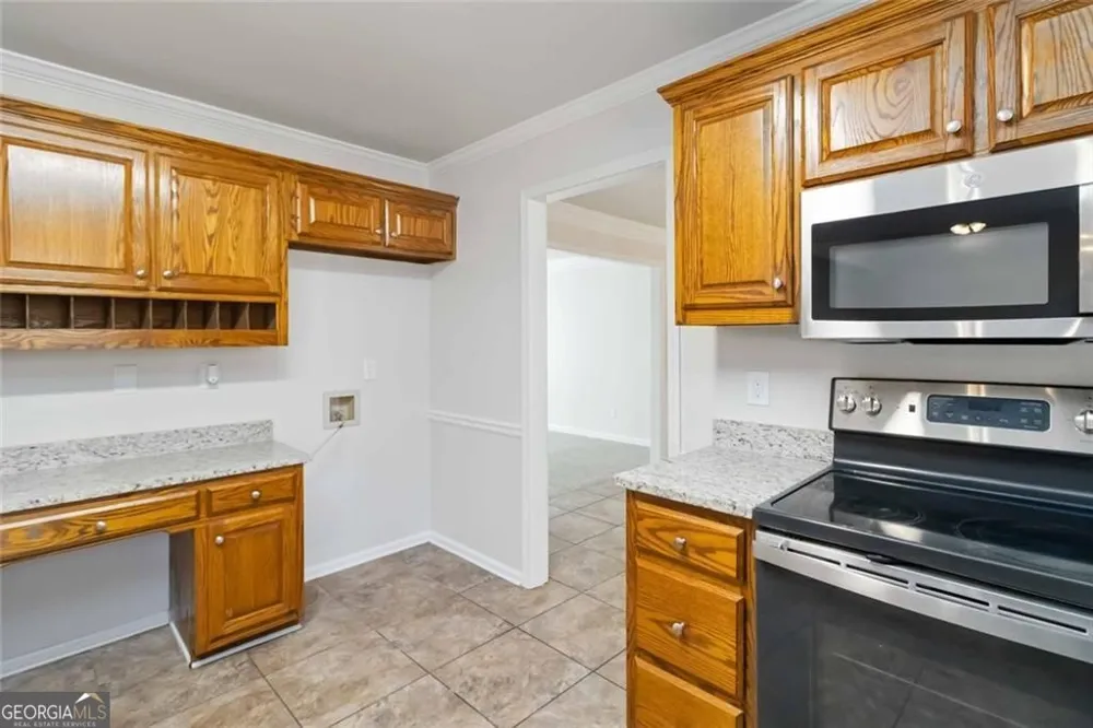 3477 Chinaberry LN Snellville, GA 30039