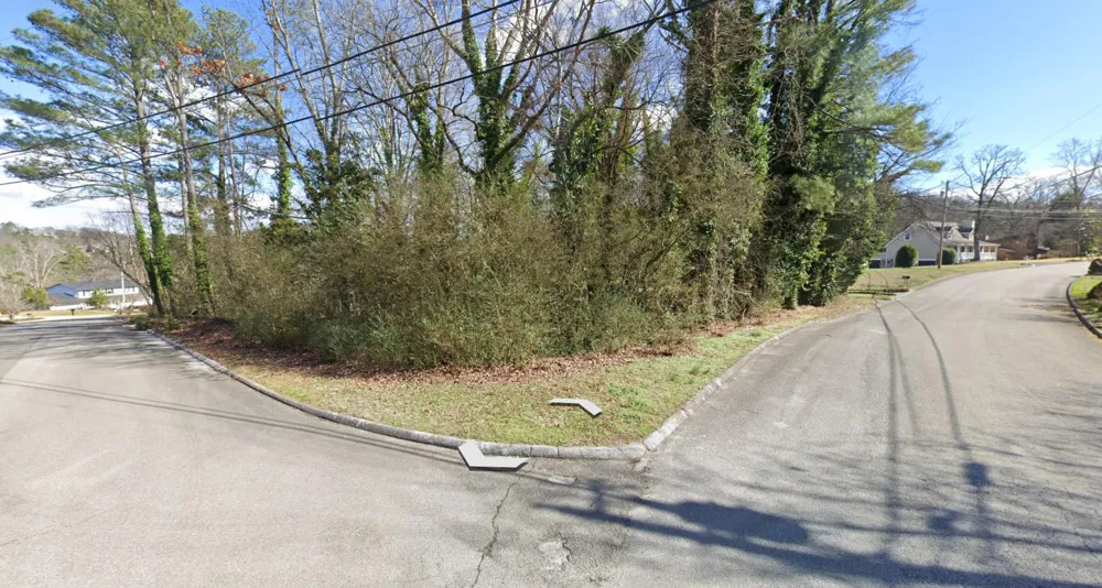 5701 River Glade Drive Chattanooga, TN 37416