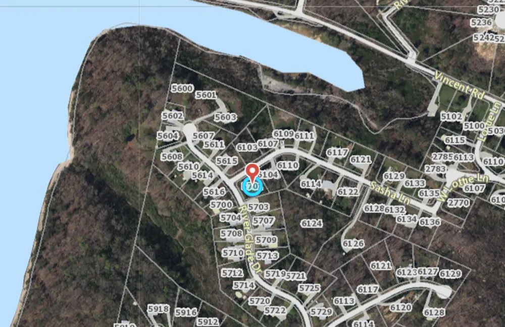 5701 River Glade Drive Chattanooga, TN 37416