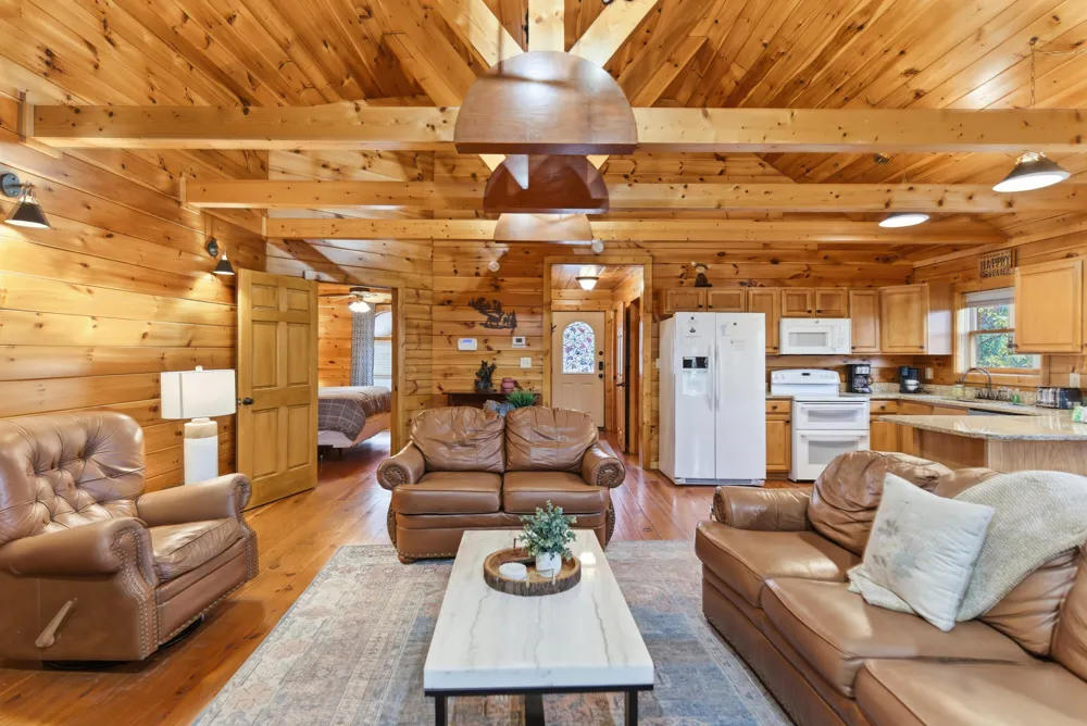 2054 Oakmont Drive Sevierville, TN 37876
