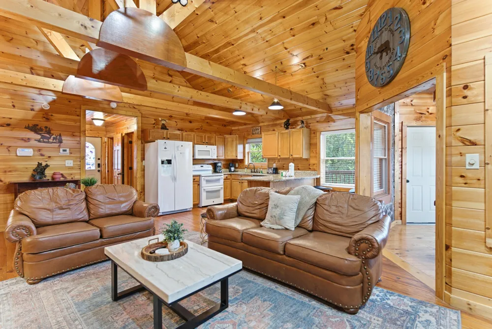 2054 Oakmont Drive Sevierville, TN 37876