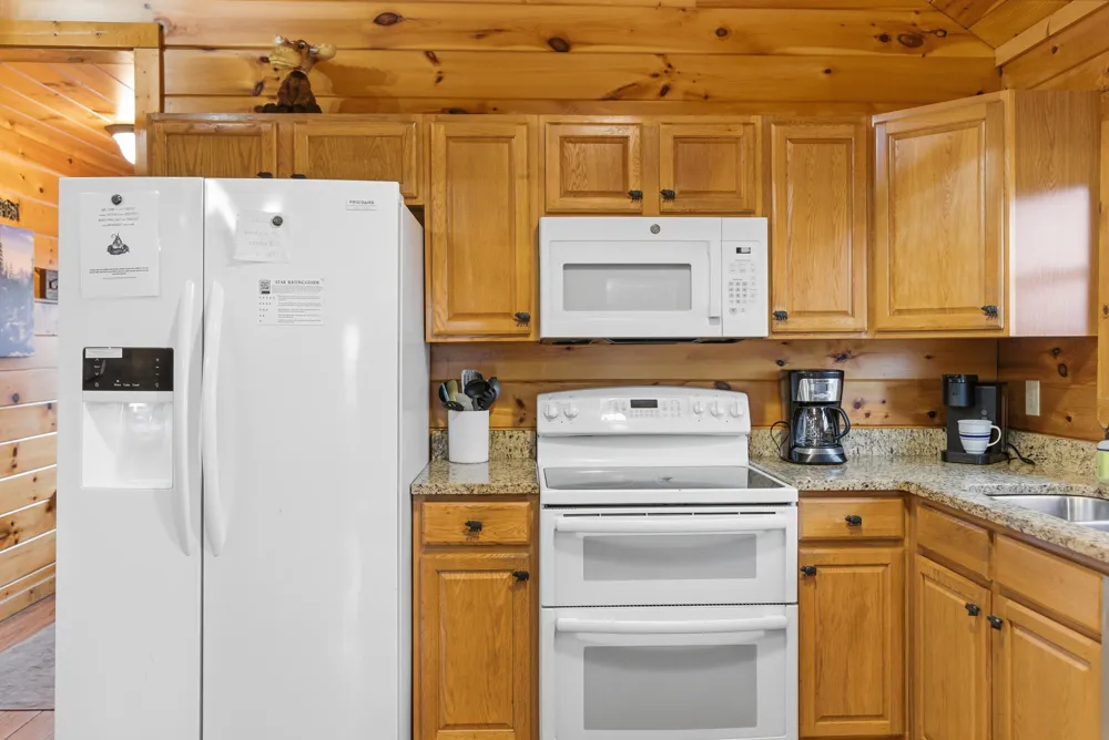 2054 Oakmont Drive Sevierville, TN 37876