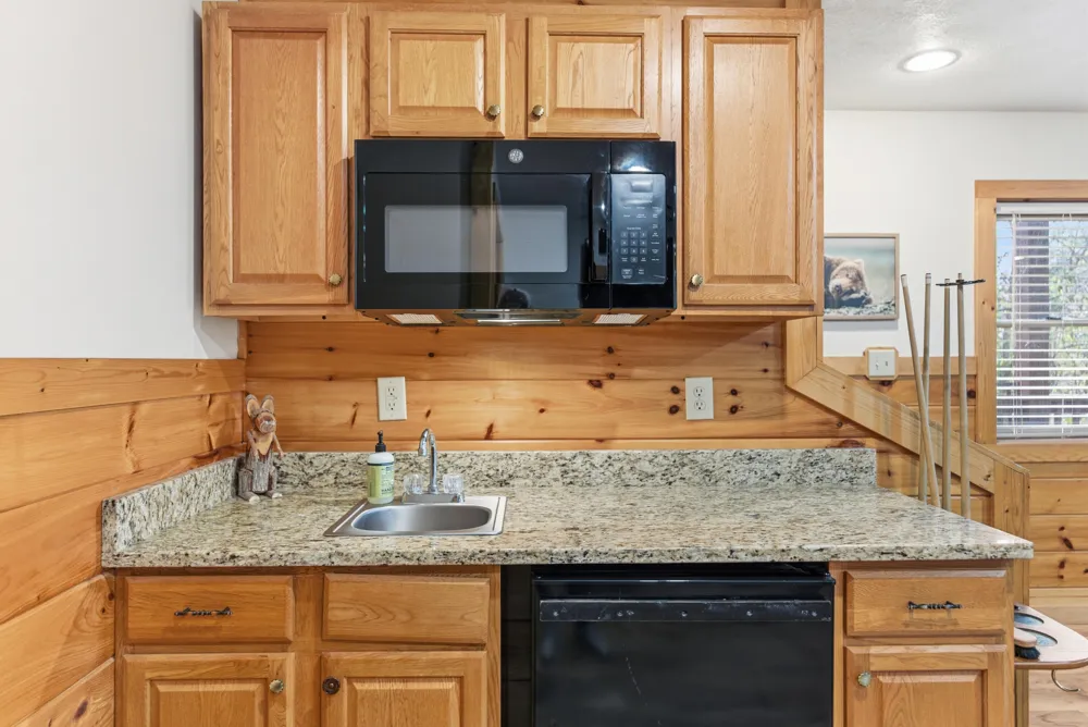 2054 Oakmont Drive Sevierville, TN 37876