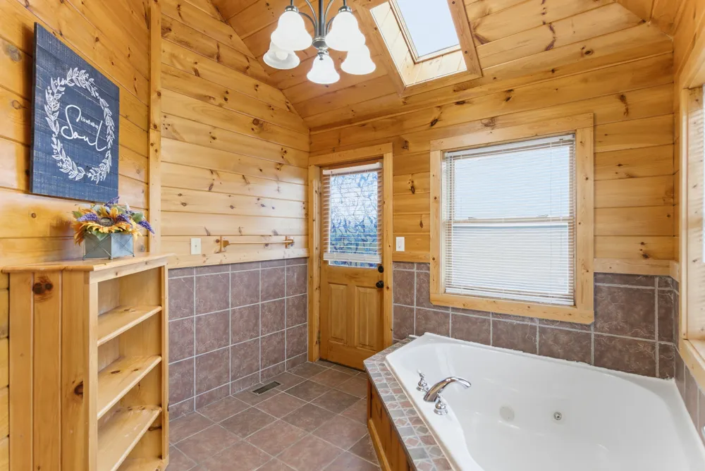 2054 Oakmont Drive Sevierville, TN 37876