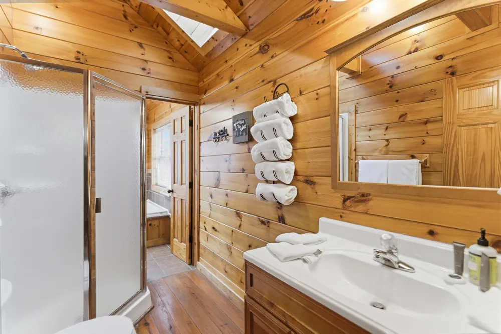 2054 Oakmont Drive Sevierville, TN 37876