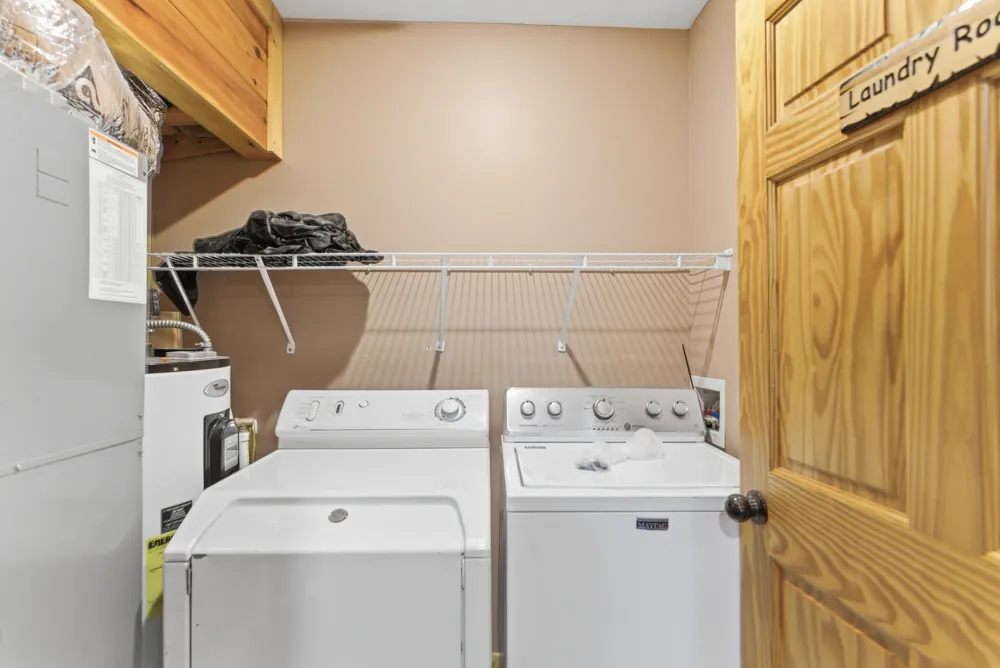 2054 Oakmont Drive Sevierville, TN 37876
