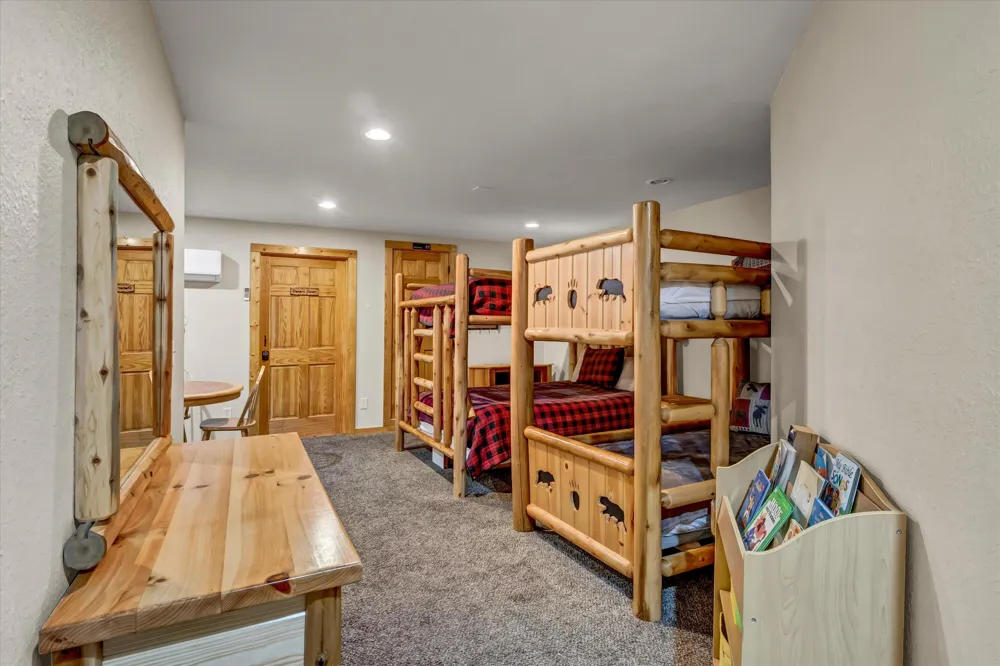 2054 Oakmont Drive Sevierville, TN 37876