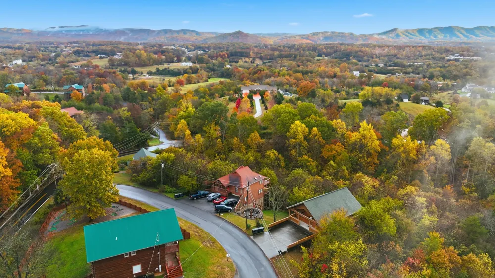 2054 Oakmont Drive Sevierville, TN 37876