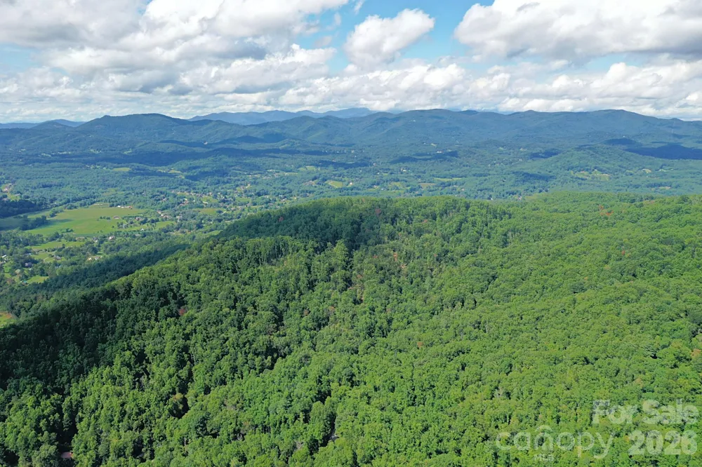 999 Fowler Lane Fletcher, NC 28732
