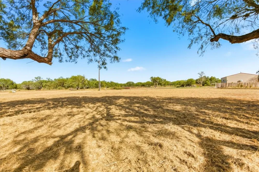 136 Harbor Circle Mathis, TX 78368