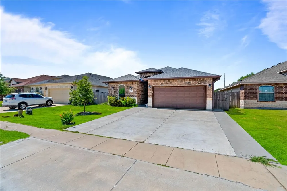 7341 Clapton Drive Corpus Christi, TX 78414