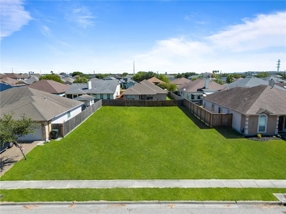 6226 Queen Bess Drive Corpus Christi, TX 78414